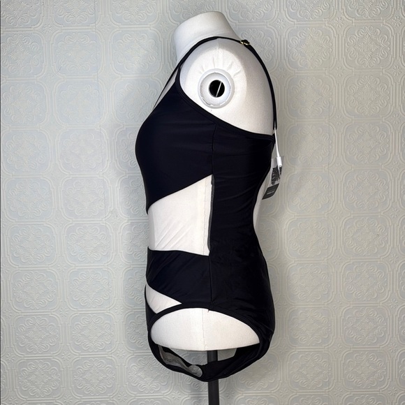 Black One-Shoulder Cutout Swimsuit - Picture 3 of 12